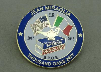 China Modificado para requisitos particulares muere la insignia dura sintética pegada del Pin del esmalte para los regalos promocionales en venta