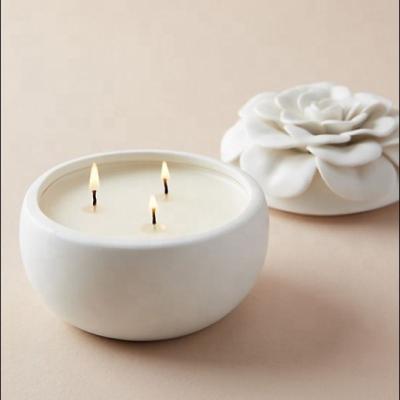 China Home Nordic Scented European Ceramic Cup Candlestick Candlestick Decoration Candle Jar With Flower Shape Ceramic Lid for sale