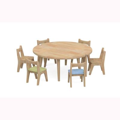 China Kindergarten solid wood furniture water-based paint baby learning interactive semicircular table en venta