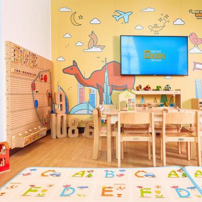 China Eibele high quality wooden material kids furniture set kindergarten classroom setup for preschool en venta