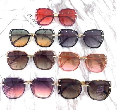 China 2019 Cheap Metal Sunglasses Good Quality China Sun Glass Vintage Promotional Hot Sales Sunglasses for sale