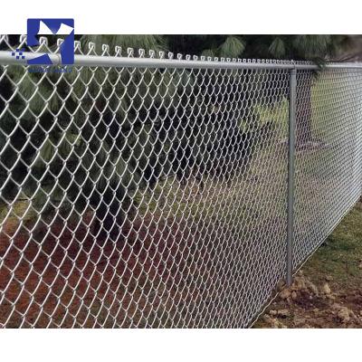 China Easily Assembled Cheap Fence Wire Galvanized Chain Link Cyclone Wire Chain Link Fence for sale