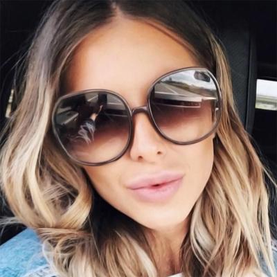 China Custom Logo Trend Gradient Women Shades Retro Round Oversized Glass Frame Ladies Sunglasses Wholesale for sale