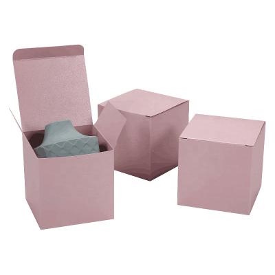 China Recycled Materials Custom Gift Packaging Boxes Foldable Kraft Paper Box Recycled Paper Gift Box for sale