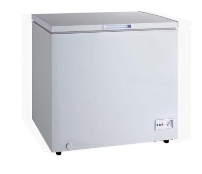 China XF212/190L/7 Cu.Ft Eco-friendly Chest Freezer Solid Door Freezer for sale