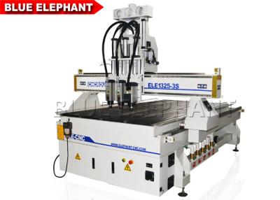 China Antike Möbel-hölzerne Tür-Graviermaschine multi- Kopf CNC-Router Cnc zu verkaufen