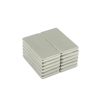 China Industrial High Quality Neodymium Magnet Block 25mm Magnet Durable Rectangular Neodymium Magnet Super Strong Suction for sale