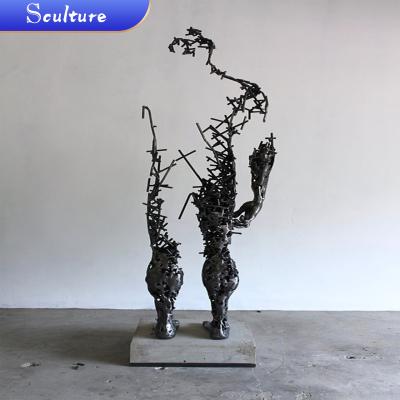 China Antique Metal Crafts Statue Garden Imitation Bronze Sculpture Garden Sculpture for sale