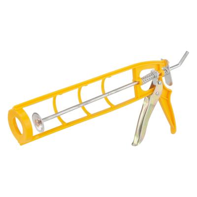 China Portable Yellow Heated Metal Skeleton Cordless Leak Proof Anti-Drop Labor Saving Cement 600ml Caulking Gun for sale