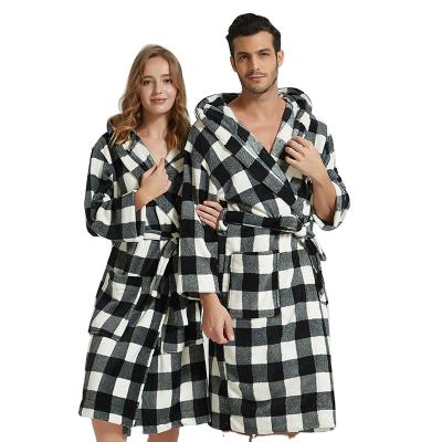 China Adult Super Thick Warm Flannel Nightgown 100% Polyester Long Sleeve Coral Fleece Bathrobe QUICK DRY for sale