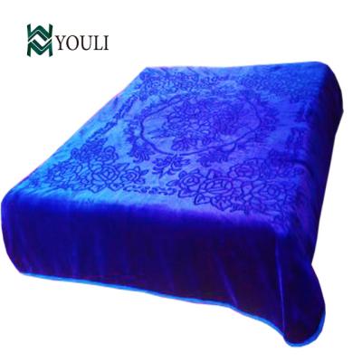 China Anti-pilling Embossed Mink Blanket For Winter 100%Polyester Solid Plain Color for sale