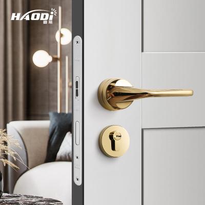 China Modern Luxury Haodi New Luxury European Standard Magnetic Wood Door Pull Handle Interior Zinc Alloy Door Handles for sale