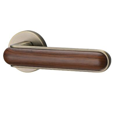 China Classic Megnetic / silent Door Handle Lever for Bedroom lock handle for sale