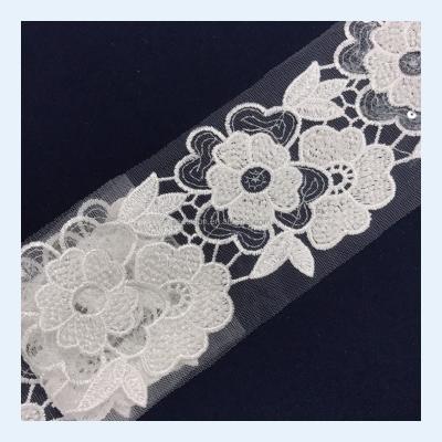 China Hottest Viable Gorgeous Wedding Dress Sparkle Sequin Beaded Lace Trim Wedding Dress White Lace Trim New for sale