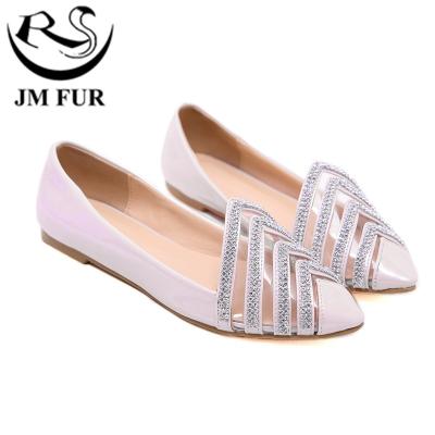 China New Styles Trend Fashion Summer Fashion Faux Stone Patent Leather Tip Comfortable Flat Sandals Asakuchi for sale