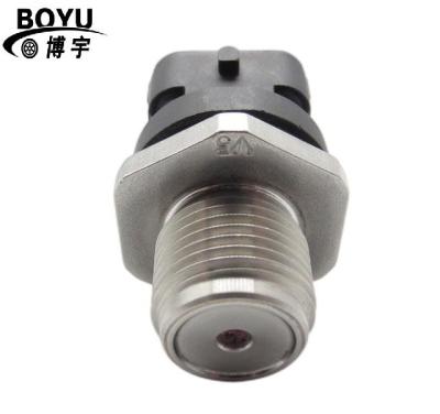 China Monitoring Fuel Rail Pressure Diesel Fuel Rail Pressure Turbos Sensor 0281006365 for sale