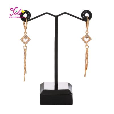 China CLASSIC Women's Gold Plated Tassels Earrings Jewelry 2021 New Fashion Long Earrings for sale