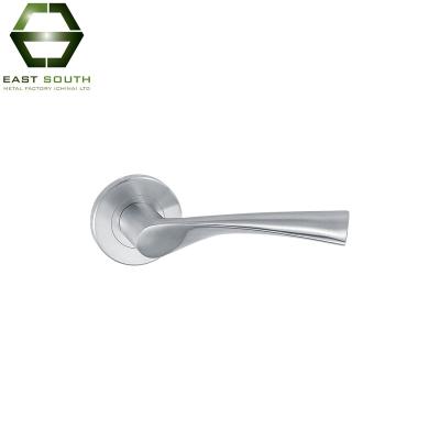 China Traditional Hot Sales Different Satin / Polished Solid Stainless Steel Lever Handle For Timber Door for sale