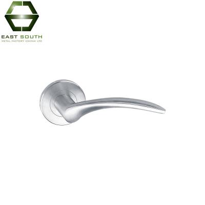 China Simple Design Traditional Simple Satin / Polished Solid Stainless Steel Lever Handle For Timber Door for sale