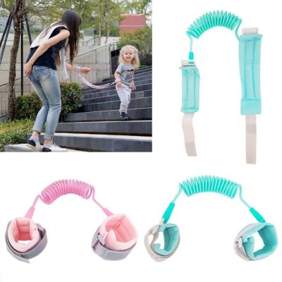 China Nylon suitable for babies hand strap anti-lost wristband kids outdoor walking luminous wrist for sale