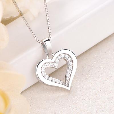 China European Wholesale Romantic Heart Shape 925 Sterling Silver CZ Jewelry Pendant Necklace for sale