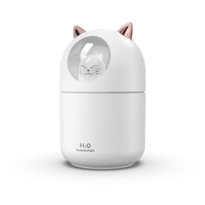 China Cute 300ML Humidistat Pet Essential Oil Sitlen Diffuser With LED Atmosphere Night Light USB Mini Portable Humidifier for sale