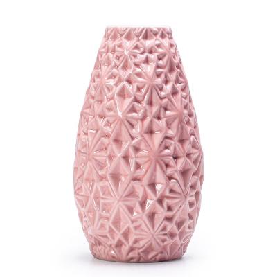 China Modern Minimalist GuYao Ceramic Vase For Home Decoration Unique Floral Ceramic Home Decoration Irregular Vase for sale