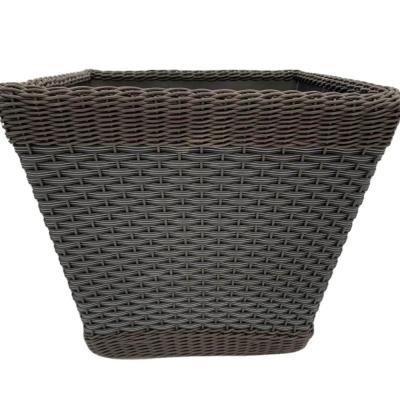 China Eco-friendly Handmade Large Plant Pots Indoor Outdoor Garden Rattan Planter Pots Plastic Rattan Basket for sale