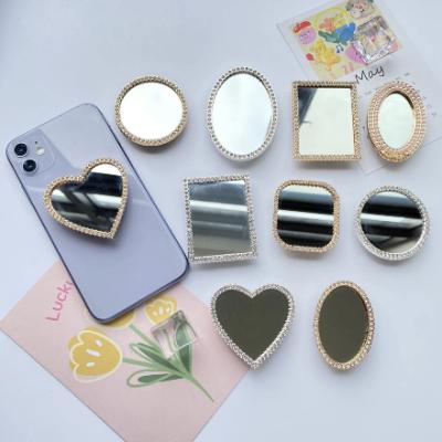 China Heart Shaped Good Back Adjustable Hot Selling Custom Mobile Phone Accessories Holder for sale