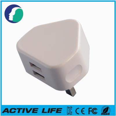 China Portable UK Dual USB Travel Adapter  Charger With 100 - 240V Input for sale