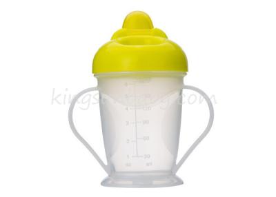 Chine Tasse antigouttes s'exerçante de Sippy de tasse de bébé large de plastique de cou pour le nourrisson 180ml à vendre