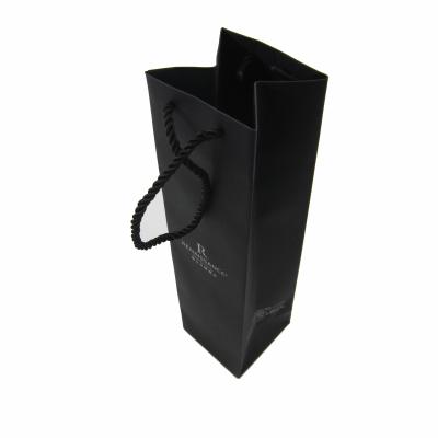 China Recyclable Custom Logo White Print Paper Bag Black Shopping Umbrella Packaging Gift Cheap Paper Bag for sale