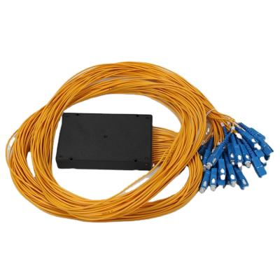 China FTTH FTTX PLC Splitter With Low Connectors Insert 1x32 Fiber Optic Splitter for sale