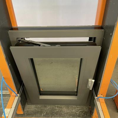 China Ventana de inclinación y giro de aluminio templada de vidrio doble de ruptura térmica exterior en venta