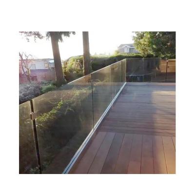 China Terrasdek glazen leuning met LED licht roestvrij staal handrail accessoire Te koop