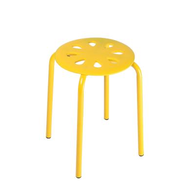 Chine Tabouret d'hôtel d'école de restaurant portable et empilant Tabouret métallique en acier avec jambes métalliques à vendre