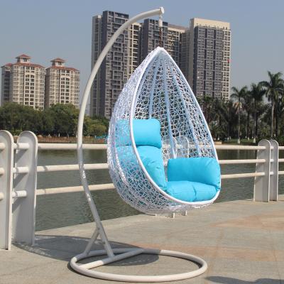 China Metalen frame single swing stoel met handgemaakte PE Rattan Hanging en Mail Packing Te koop