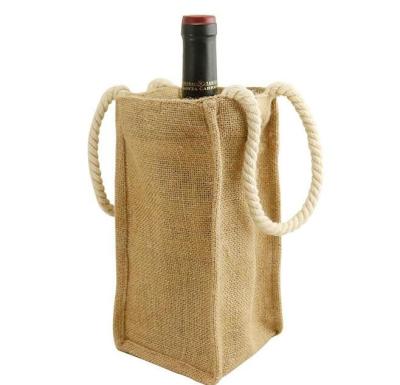 China Wine Burlap Wine Bags Wine Gift Bags With Drawstrings Simple Reusable Burlap Wine Bottle Covers With Strings for sale