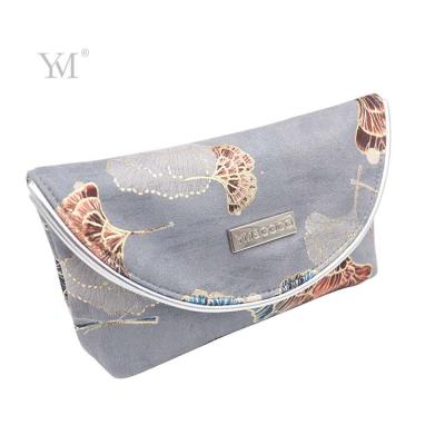 China Portable Fashion Factory Make Up Pouch For Ladies Fashion New High Quality Velvet Cosmetic Bag for sale