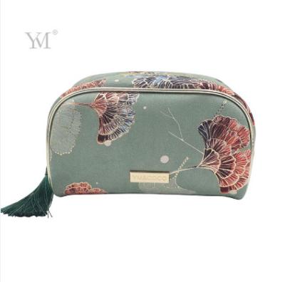 China Green Fashion Makeup Bag With Tassel Vintage Pouch Cosmetic Bag With Tassel for sale