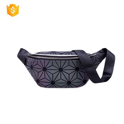 China 2021 New Purpose High Capacity Fashionable High Quality Luxury Women Multifunctional Design Cross - Body Waist Bag for sale