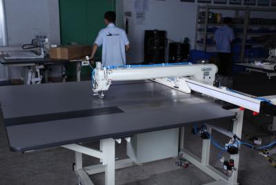 Chine Machine à coudre de calibre futé avec l'écran numérique de contrôle intelligent de 10,4 pouces à vendre