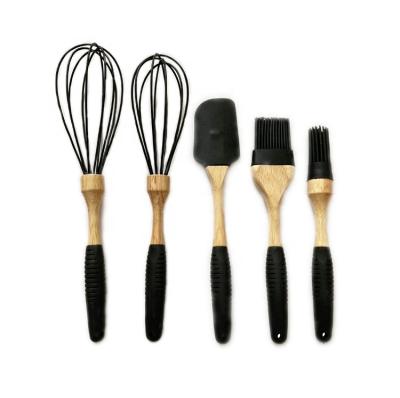 China Disposable Wooden Handle Heat Resistant Silicone Baking Cake Baking Utensils for sale