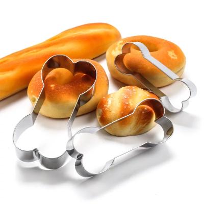 China Disposable 3 Piece Stainless Steel Dog Bone Shape Biscuit Baking Cutter Biscuit Tools for sale