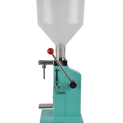 Chine Machine de remplissage manuelle de 10 kg de beurre liquide de miel Parfait pour les petites entreprises à vendre