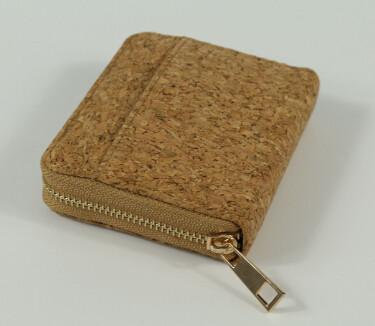 China Mini cartera el 10x9cm de las mujeres de la materia prima del corcho de la naturaleza del estilo con la ranura de la tarjeta y del dinero en venta