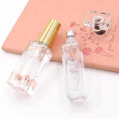 China Wholesale Luxury Daily Life Skin Care Packaging Cosmetic Pump Glass Bottle Cosmetic Cream Bottle for sale