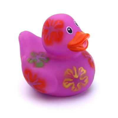 China Bath Toy Custom Novelty Baby Rubber Bath Toys Customized Duck Kawaii Animals Plastic Toys Rubber Duck Wholesale for sale