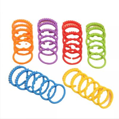 China Toy Wholesale Mini Educational Colorful Funny Chain Links Baby Educational Toys for sale