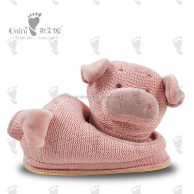 China Lovely 2021 Quality OAINI Pig Slippers Pink Plush Slippers Full Foot Anti-slippery Animal Kids Slippers for sale